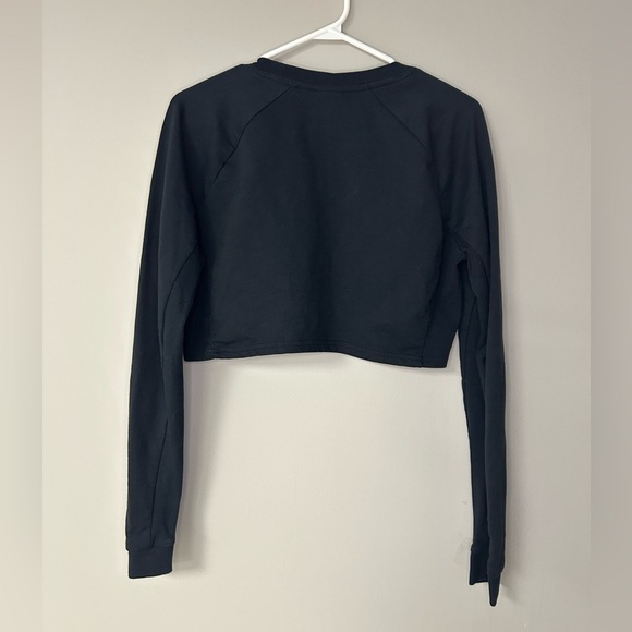 Gymshark Black Cropped Long Sleeve Sweater - Picture 2 of 3